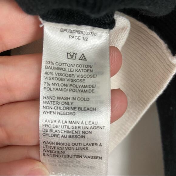 Lord & Taylor Women's Color Block Sweater Size Small - Picture 3 of 6